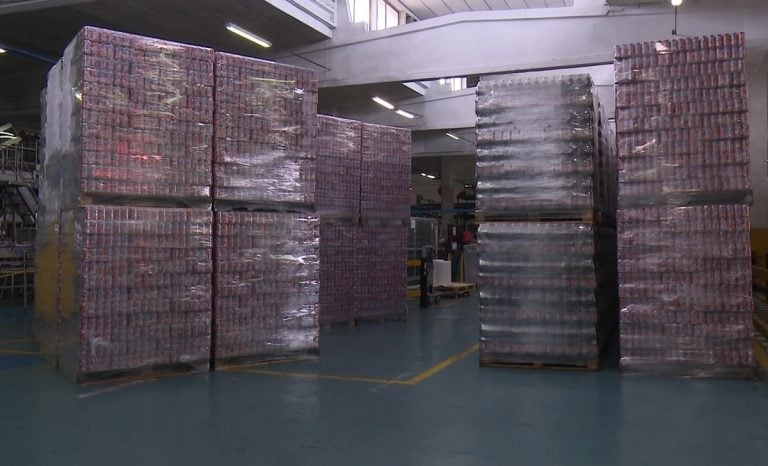 Principal fábrica de refrescos de Cuba lleva meses paralizada por escasez