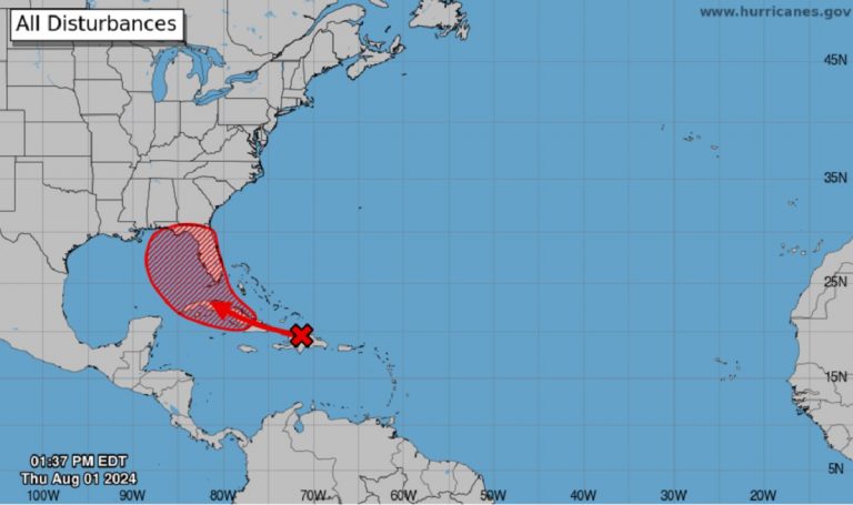 Onda tropical podría volverse depresión durante su paso sobre Cuba