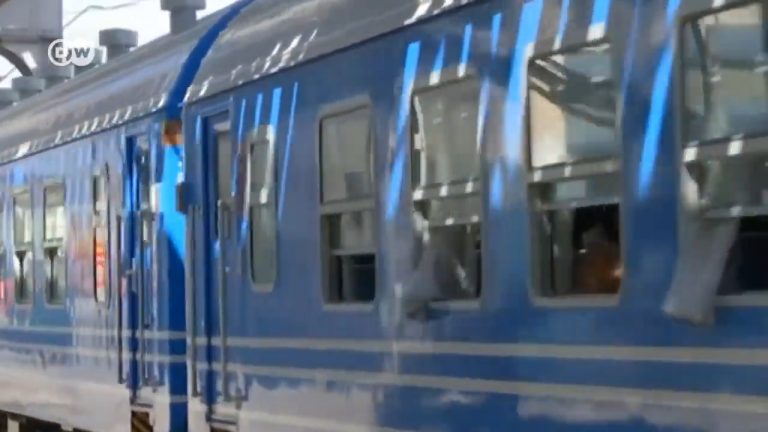 UFC denuncia que dos trenes nacionales fueron atacados con piedras