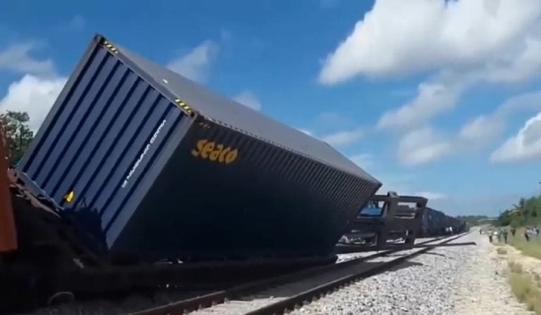 Cierran la Línea Central en Matanzas tras el descarrilamiento de un tren