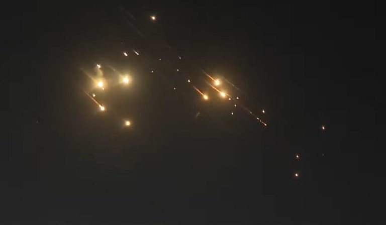 Irán lanza ataque con más de 200 misiles en contra de Israel