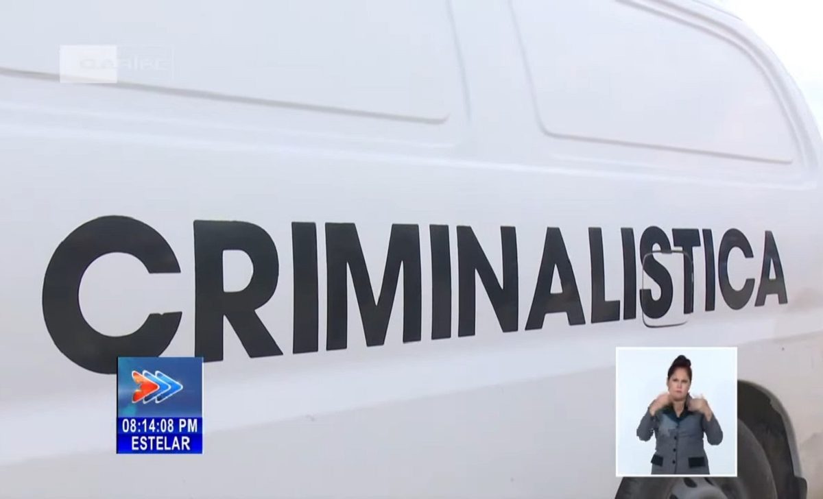 Imagen ilustrativa de un vehículo de Criminalística en Cuba. (Captura de pantalla © Canal Caribe-YouTube)