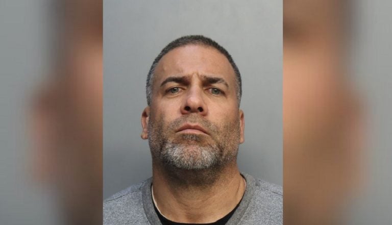 Florida: cubano es arrestado por dispararle a su esposa en Hialeah