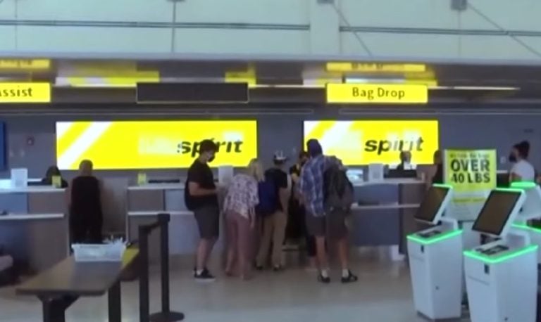 Spirit Airlines corre el riesgo de cerrar ¿Qué pueden hacer sus clientes?