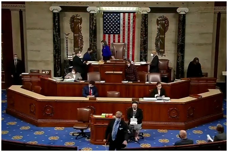 Congresistas exigen expulsión inmediata de represores castristas en EEUU