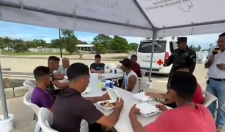 Balseros cubanos restacados en Honduras tras pasar semanas a la deriva