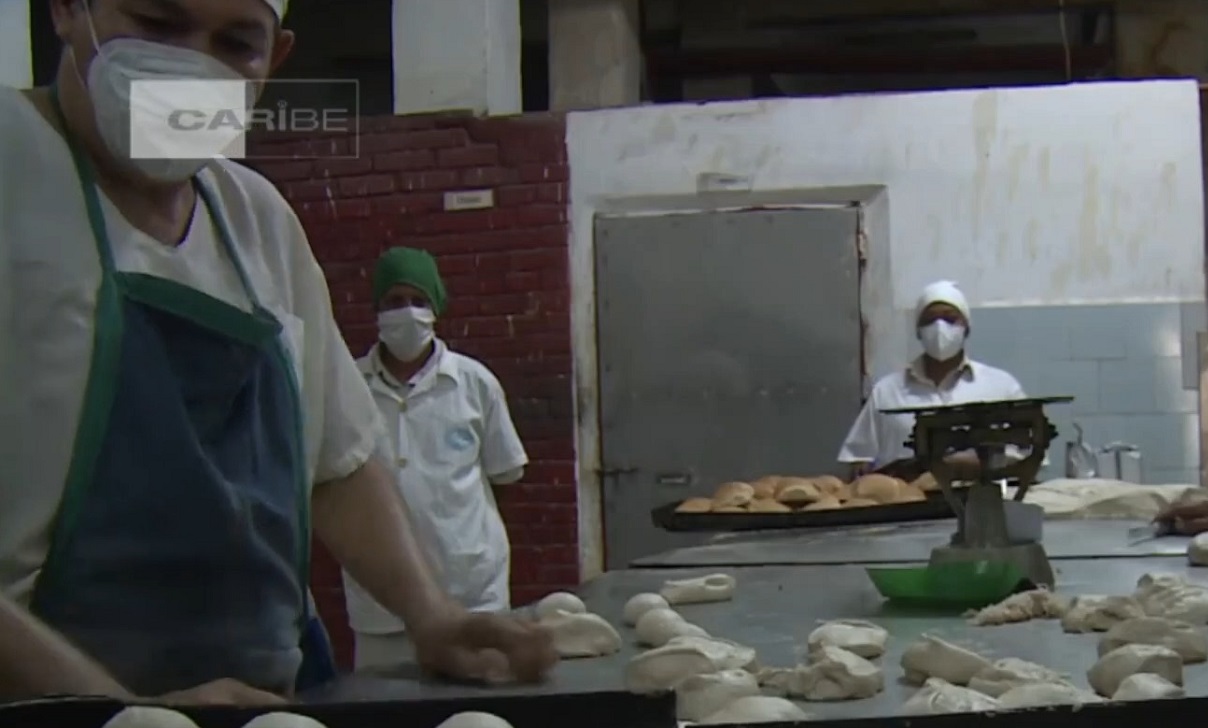 Imagen ilustrativa de una panadería en la Isla. (Captura de pantalla © Canal Caribe-YouTube)
