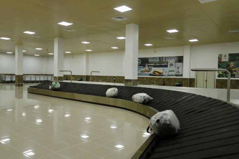 Aduana inaugura mejoras en sistema de entrega de equipaje en aeropuerto de La Habana