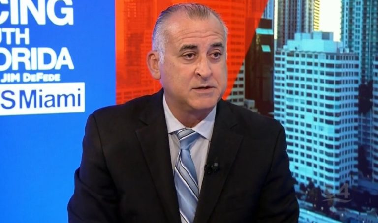 Alcalde de Hialeah renunciaría a su puesto para irse a Washington D.C.