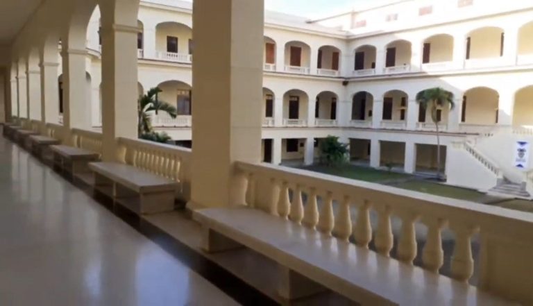 Roban 150 sillas de aluminio de la Facultad de Medicina de La Habana: hay 10 detenidos