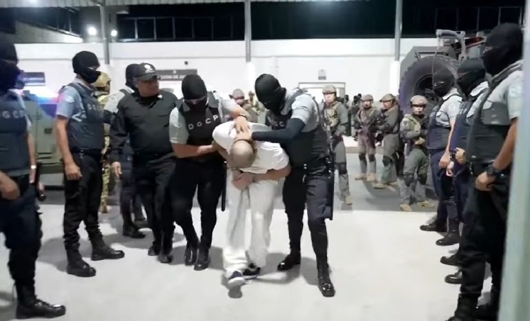 Tribunal Supremo frena deportaciones de venezolanos ordenadas por Trump