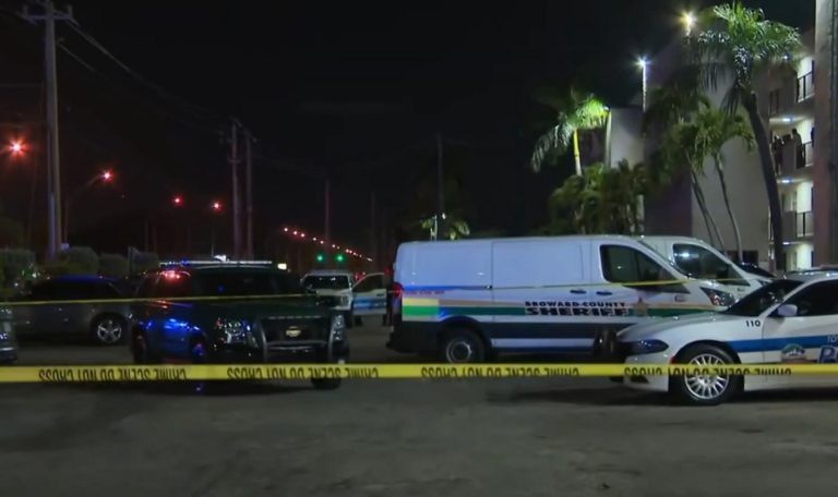 Florida: tiroteo acaba con la vida de una mujer y tres menores de edad