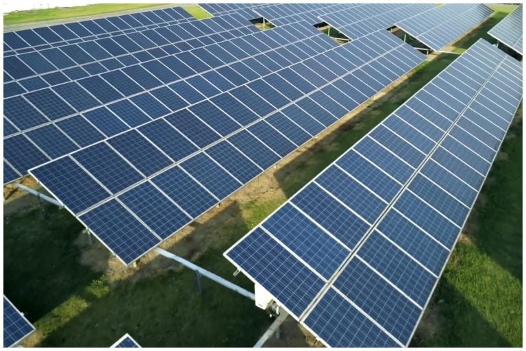 Régimen celebra inauguración de parque solar que genera 1% del déficit eléctrico