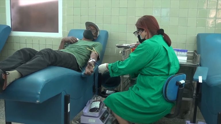 Régimen exporta plasma en dólares tras campaña de “donación”