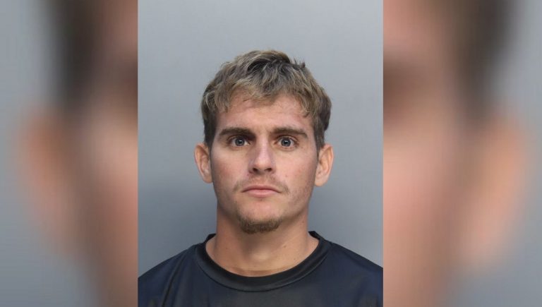 Cubano detenido por homicidio vehícular en Miami-Dade: un menor falleció