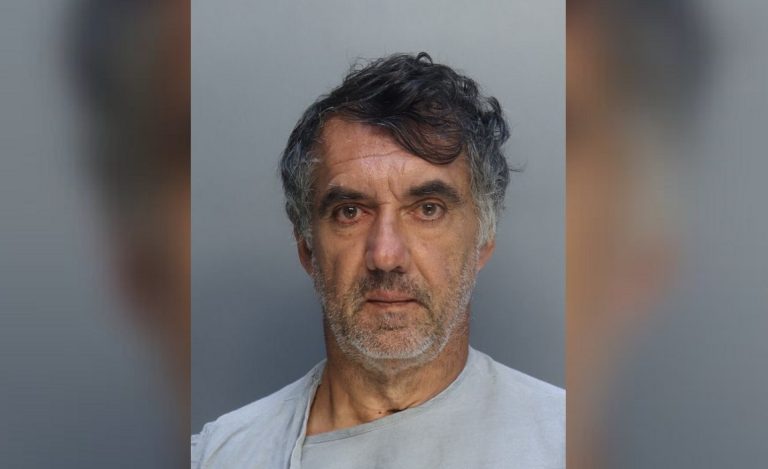 Detenido en Miami: tiraron sus artículos religiosos e intentó quemar su casa