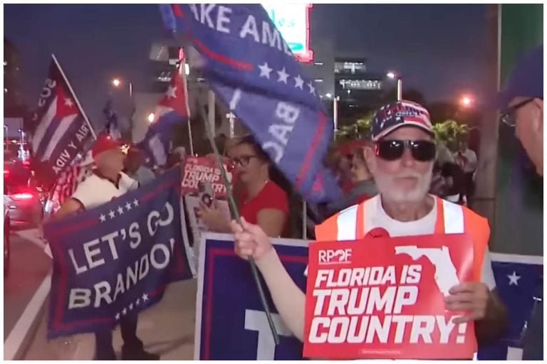 ¿Traición? Trump elimina los privilegios migratorios para cubanos en EEUU
