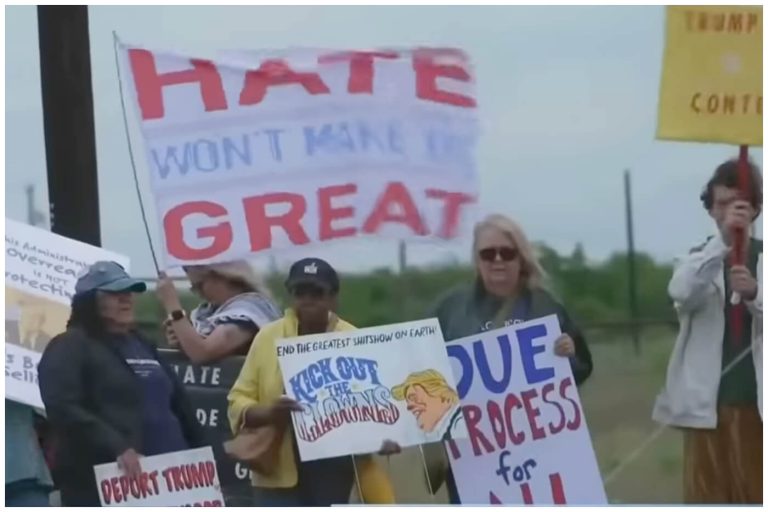 Trump se lanza contra 500 “ciudades santuario” que protegen a inmigrantes
