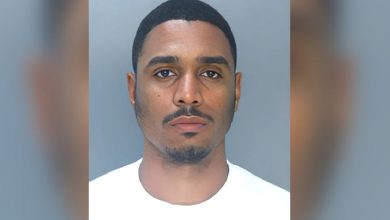 El hombre ahora enfrenta cargos graves. (Foto © Miami-Dade County Corrections and Rehabilitation)