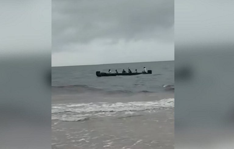 Turistas remaban durante una tormenta y fueron confundidos por balseros cubanos en Tulum