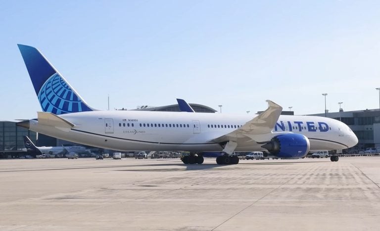 United Airlines sube precio del equipaje: viajar será más caro para los cubanos
