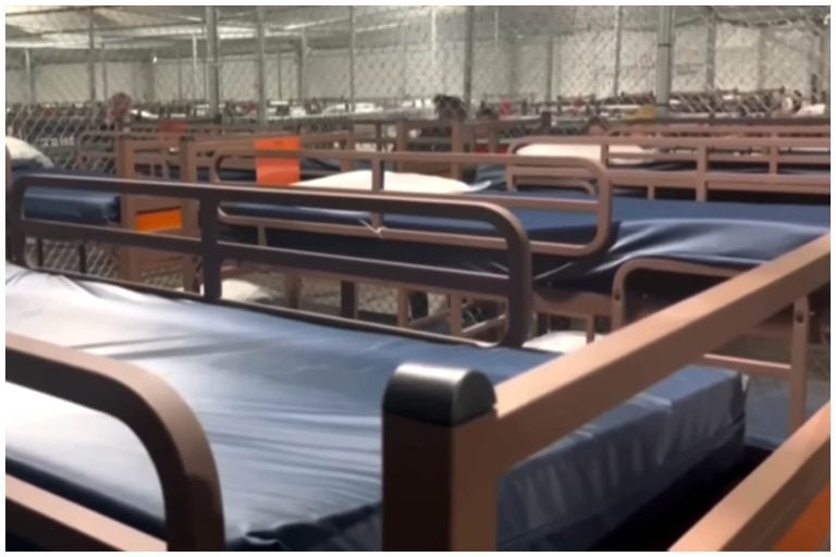 Juez federal rechaza cierre de centro de detención “Alligator Alcatraz”