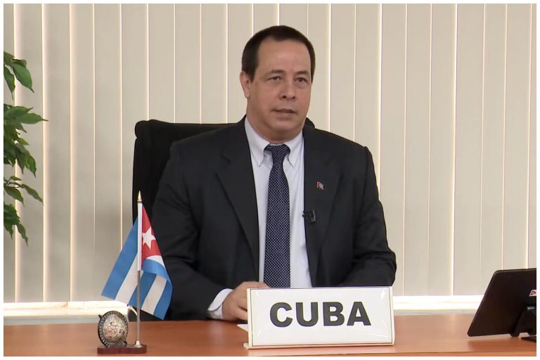Ministro de Salud admite que Cuba no tiene medicinas ni servicios de calidad