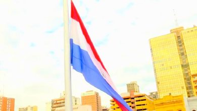 Imagen ilustrativa de la bandera de Paraguay. (Captura de pantalla © Cancillería Paraguay-YouTube)
