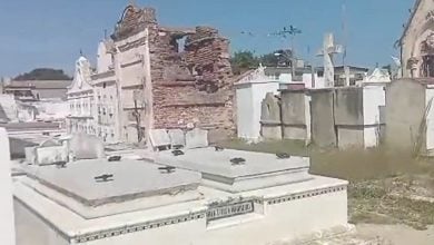 Las imágenes muestran que varias de las tumbas están dañadas. (Captura de pantalla © Observatorio Cubano de Derechos Humanos-YouTube)