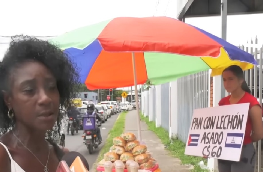 Cubanas ganándose la vida en Nicaragua. (Captura de pantalla © VOS TV-YouTube)