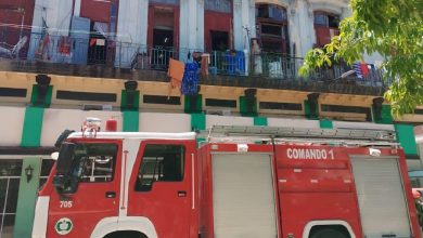 Escena del derrumbe en la capital. (Foto © Mario Vallejo-Facebook)