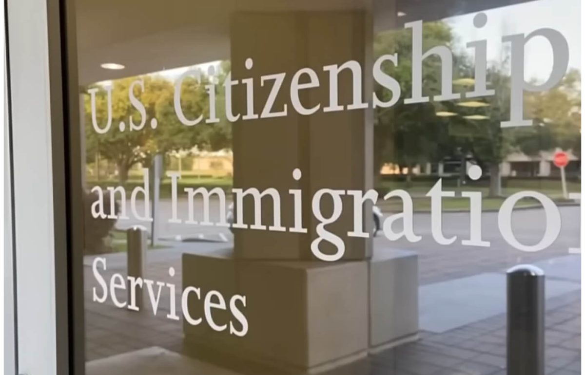 Oficina de inmigración en EEUU. Imagen de referencia. (Captura de pantalla © NBCLA- YouTube)
