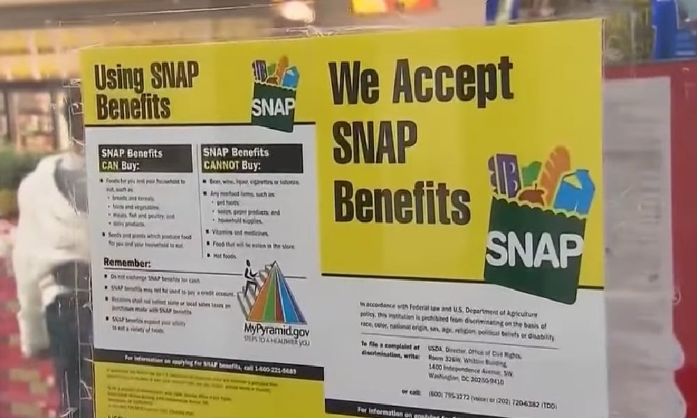 El programa busca que las familias de escasos recursos se alimenten de manera más sana. (Captura de pantalla © WPLG Local 10-YouTube)