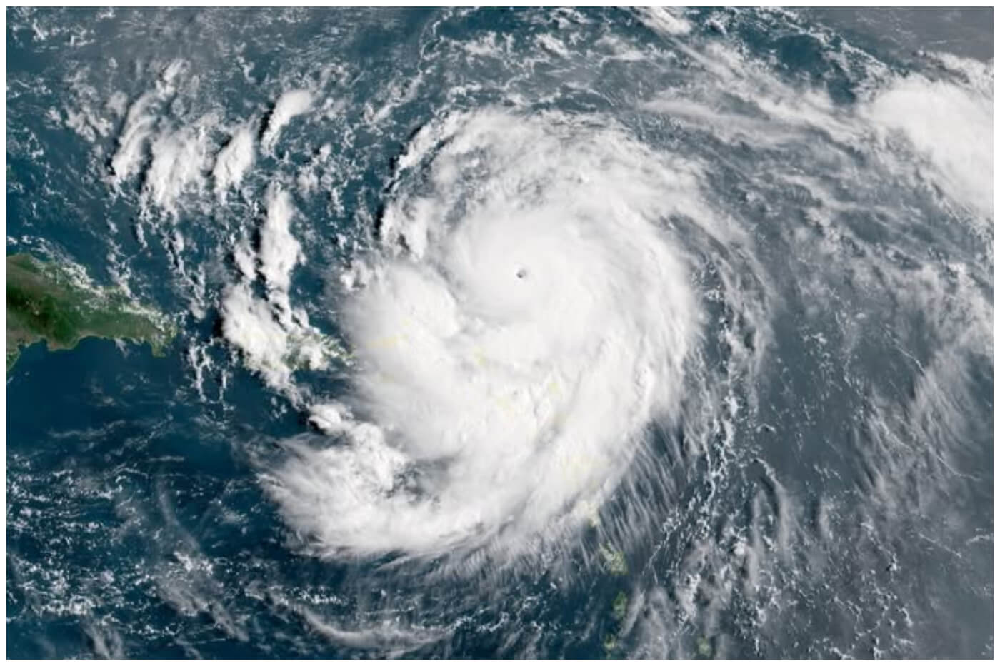 Erin alcanzó la categoría 5 en menos de 24 horas. (Foto © NOAA NWS- Facebook)