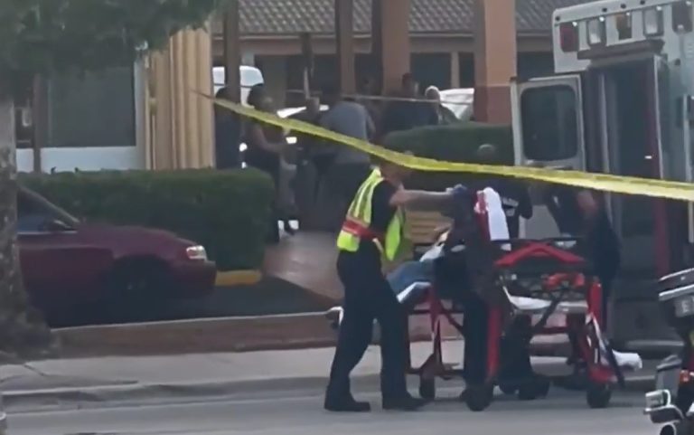 Arrestan a anciano que apuñaló a su esposa y provocó un choque en Hialeah