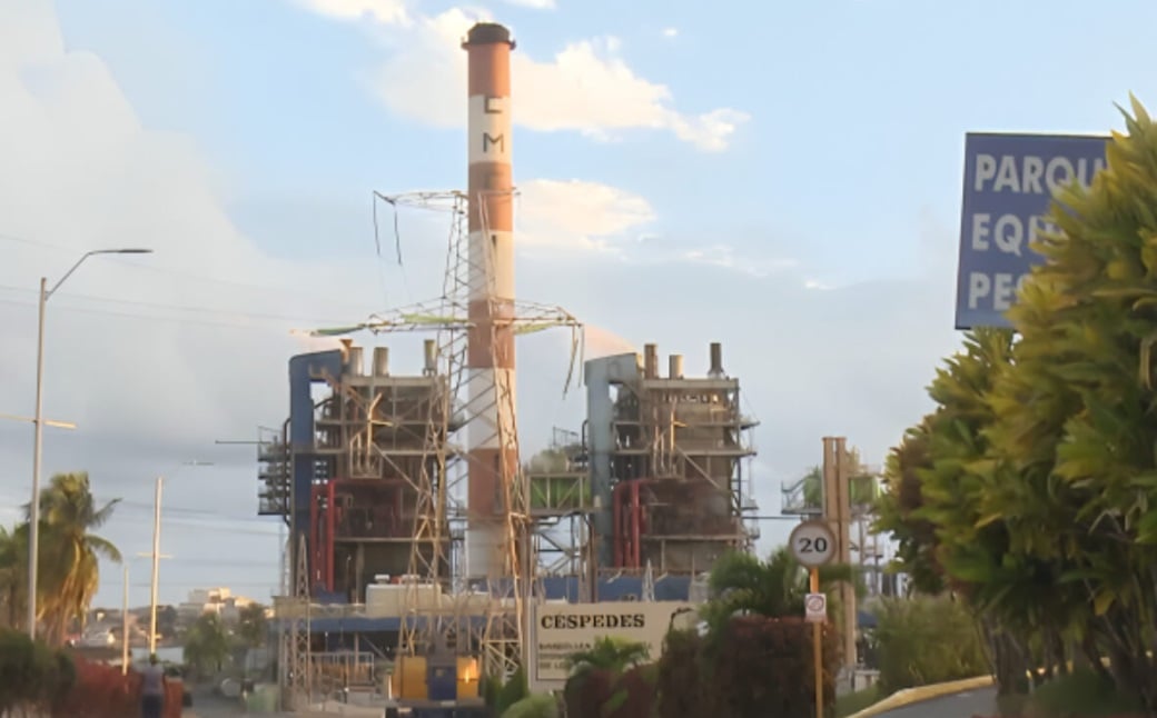 Imagen ilustrativa de la Termoeléctrica de Cienfuegos. (Captura de pantalla © Perlavisión- YouTube)