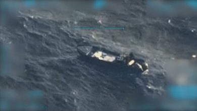 Bote atacado por las fuerzas estadounidenses. (Captura de pantalla © Donald J. Trump-Truth Social)