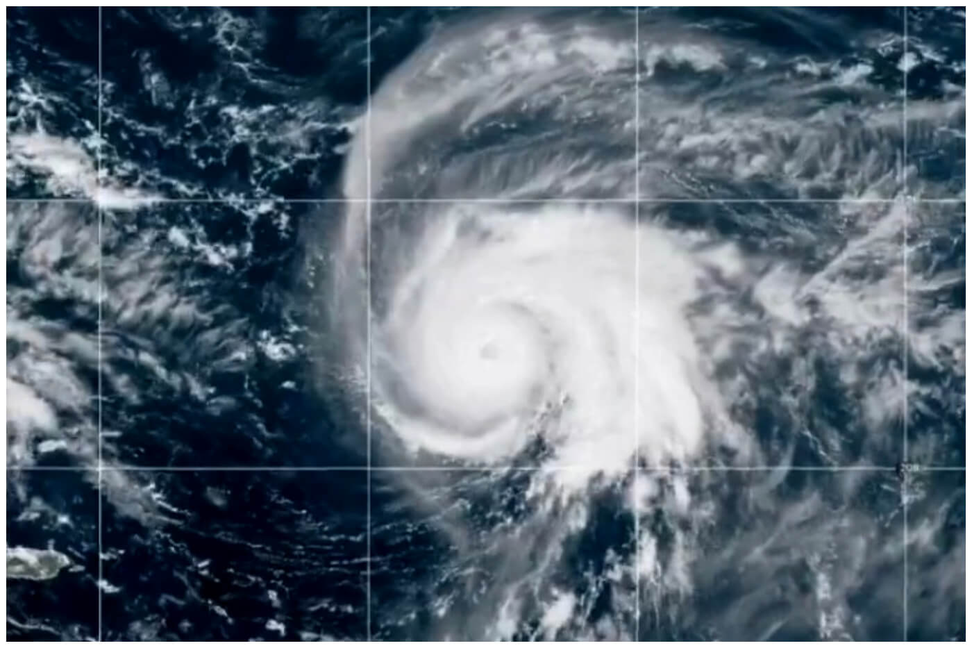 Humberto se convirtió en huracán de máxima categoría en menos de 24 horas. (Captura de pantalla © NOAA- X)