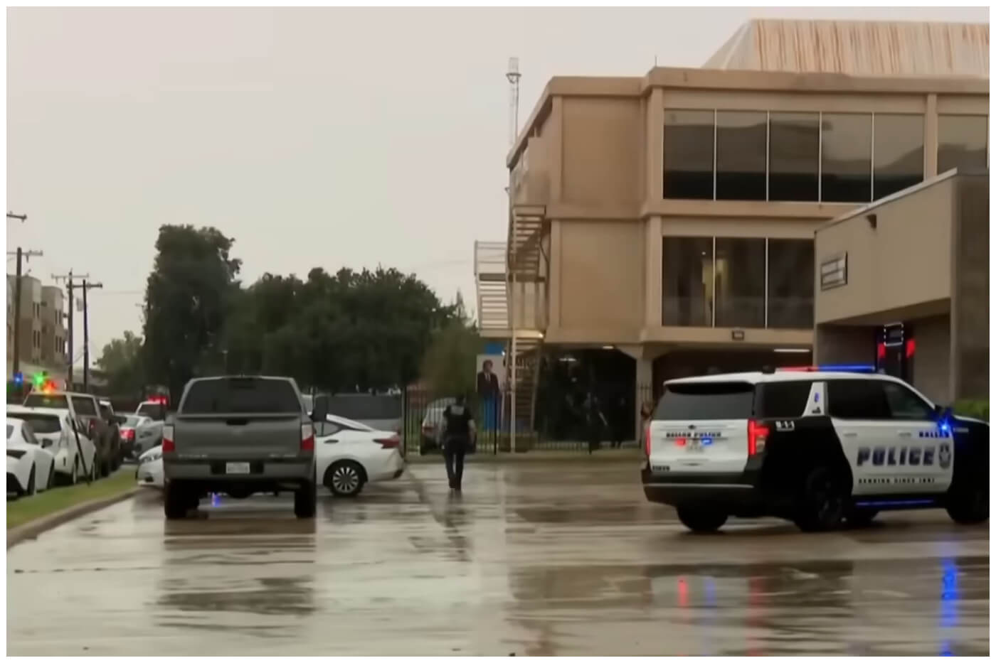 Centro de detención de ICE en Dallas. (Captura de pantalla © Noticias Telemundo- YouTube)