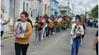 Incluso los funerales son aprovechados por el régimen para hacer eventos y mejorar su imagen. (Foto © Armando Carranza Valladares- Facebook)