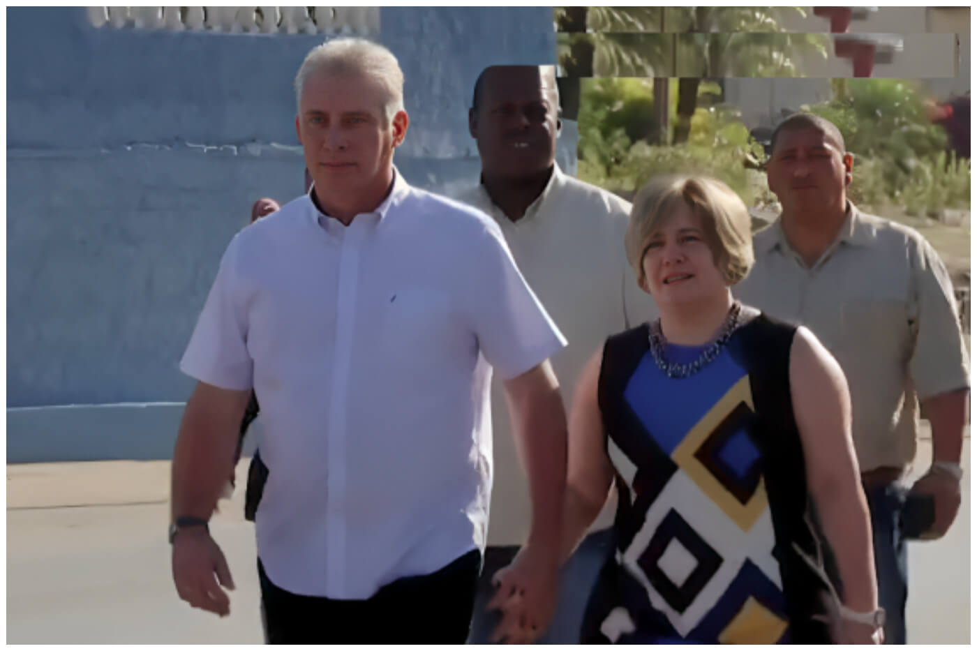 Díaz-Canel y Lis Cuesta van de viaje seguido con pretextos diplomáticos. (Captura de pantalla © EfectoNaim- YouTube)