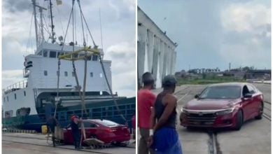 El auto que desembarcó es el mismo modelo que el que mandó Flor de Cuba. (Captura de pantalla © Obeiroso- TikTok)