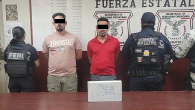Los cubanos intentaron evitar un operativo policial. (Captura de pantalla © Secretaría de Seguridad Ciudadana de Baja California-Facebook)