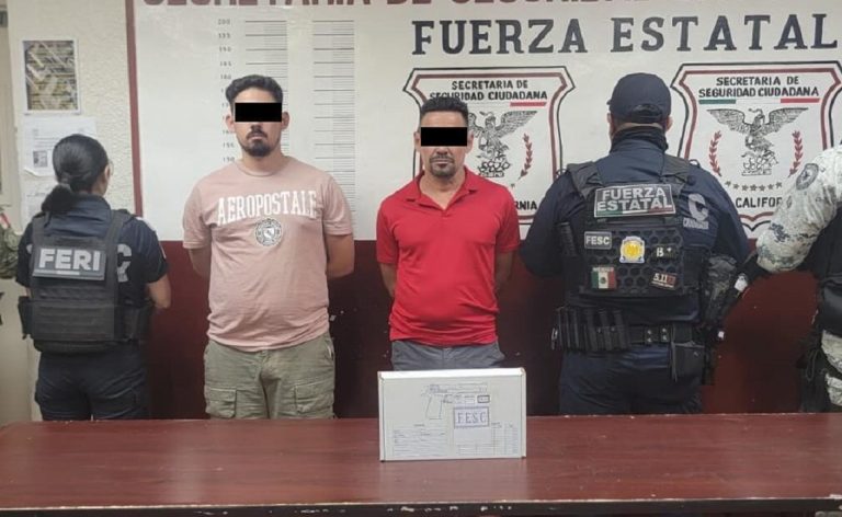 Detienen a dos cubanos que viajaban con un arma de fuego en Mexicali