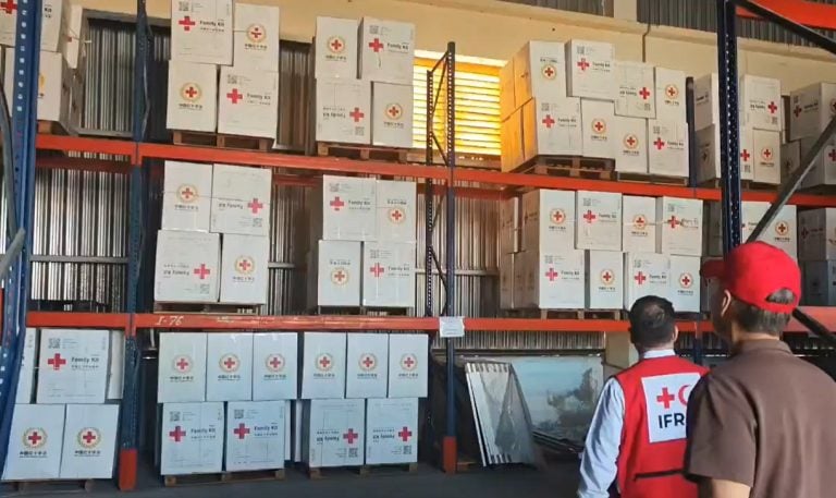 China y Venezuela envían ayuda tras paso de Melissa: los cubanos dudan si llegará al pueblo
