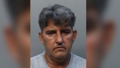 El hombre recibió 8.000 dólares en efectivo para gestionar el envío del vehículo a Cuba. (Foto © Miami-Dade County Corrections and Rehabilitation)