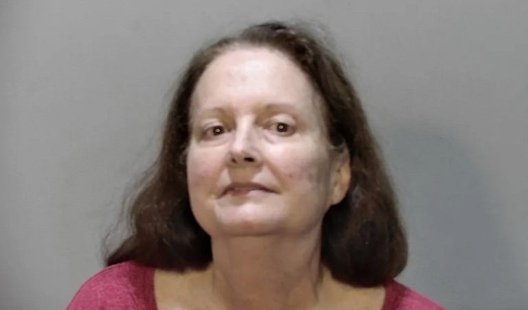 Mujer de Florida enfrenta nuevos cargos por fraude en viajes a Cuba