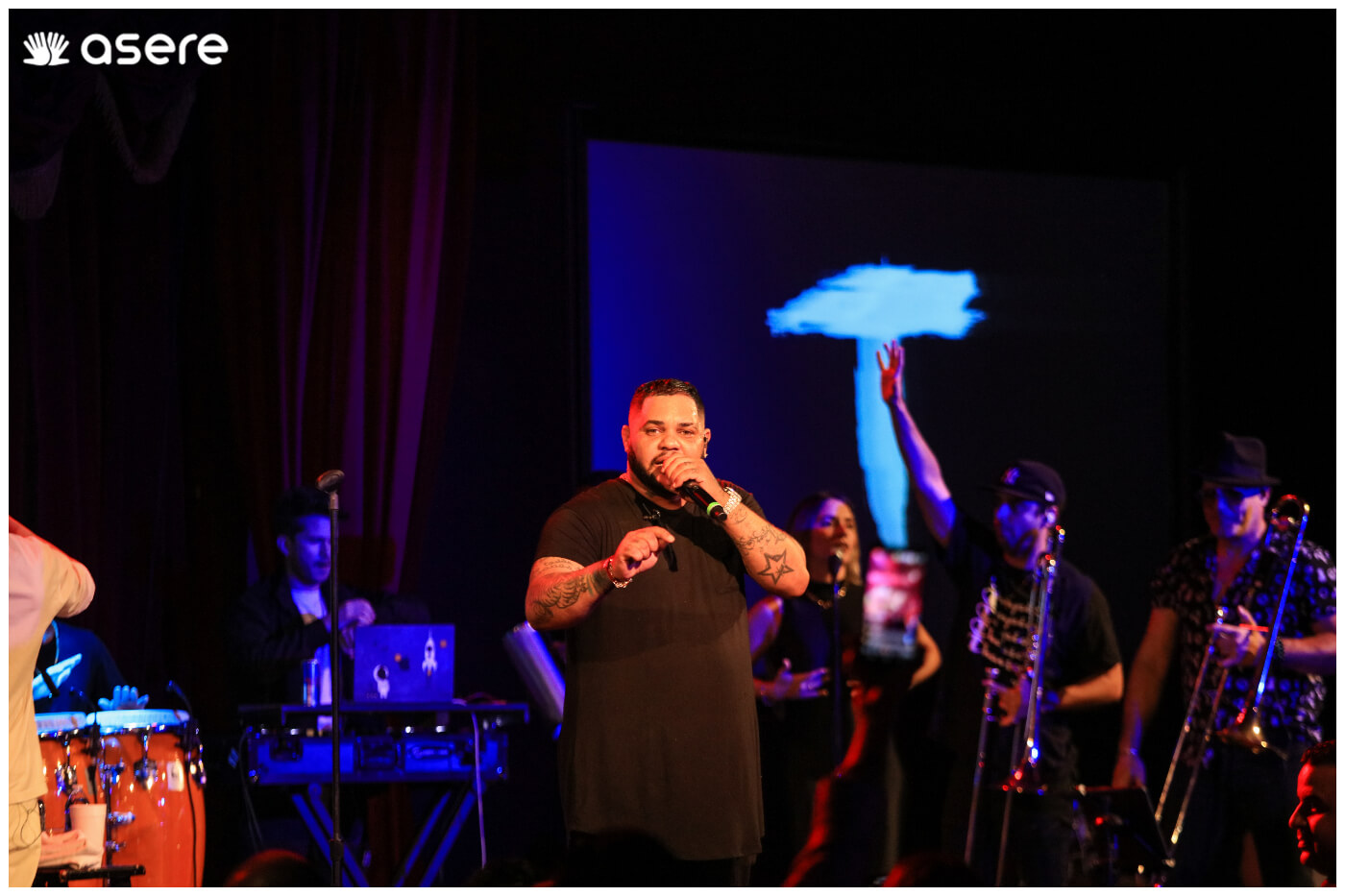 El Taiger se presentó múltiples veces en el Flamingo Bar, icónico para los cubanos en Miami. (Foto © Robin Pedraja/ Flamingo Bar)