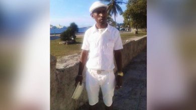 El sacerdote fue herido de gravedad mientras intentaba defenderse. (Foto © La Tijera-Facebook)