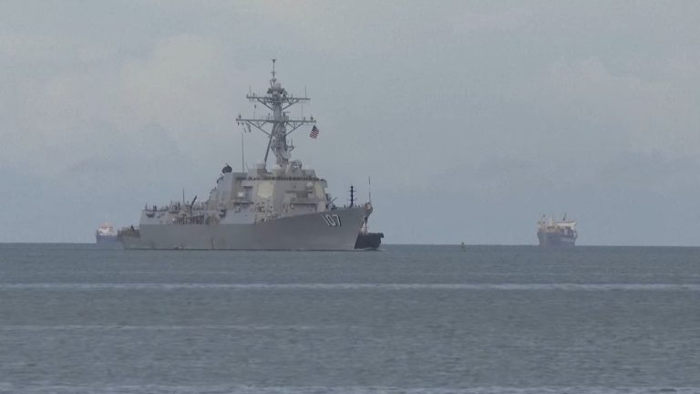 Nuevo destructor estadounidense arriba a aguas cercanas a Venezuela